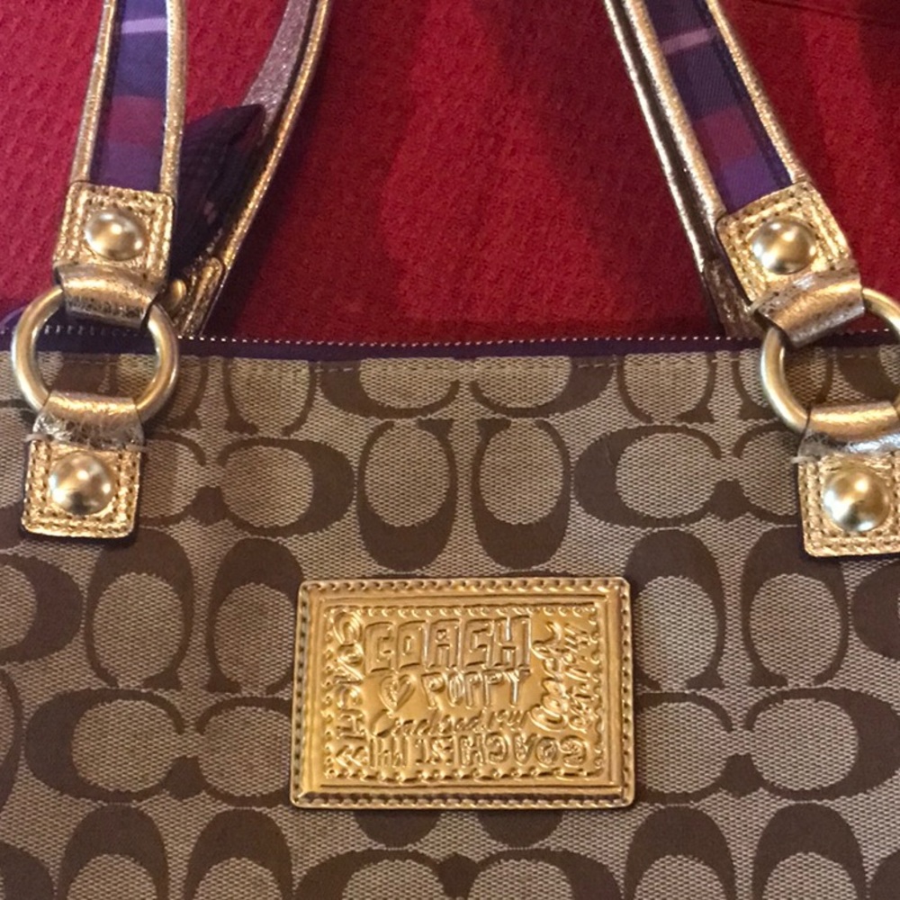 Poppy Coach fun tote bag, purse, handbag, shoulder bag. - Picture 12 of 14
